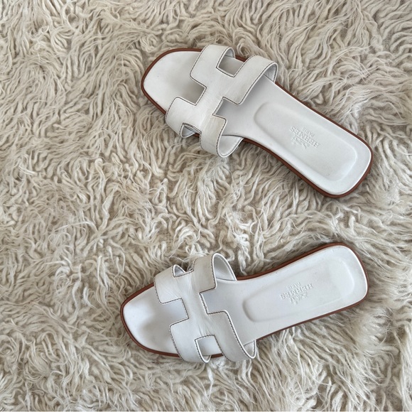 Authentic Hermes Blanc Oran Sandals (35.5) $900